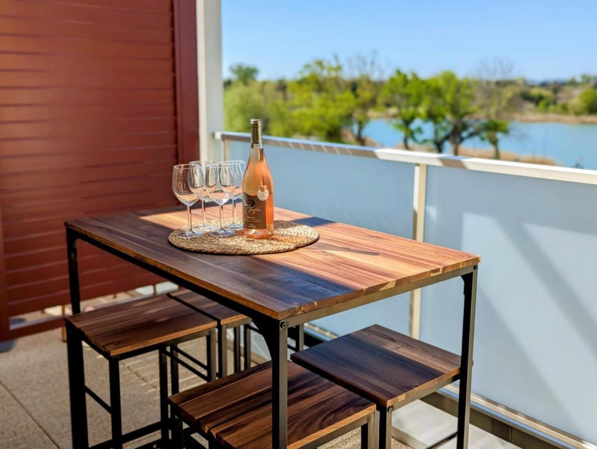 Lakeside Provence - Appartement 4 Etoiles Face Au Lac De Monteux Eksteriør bilde