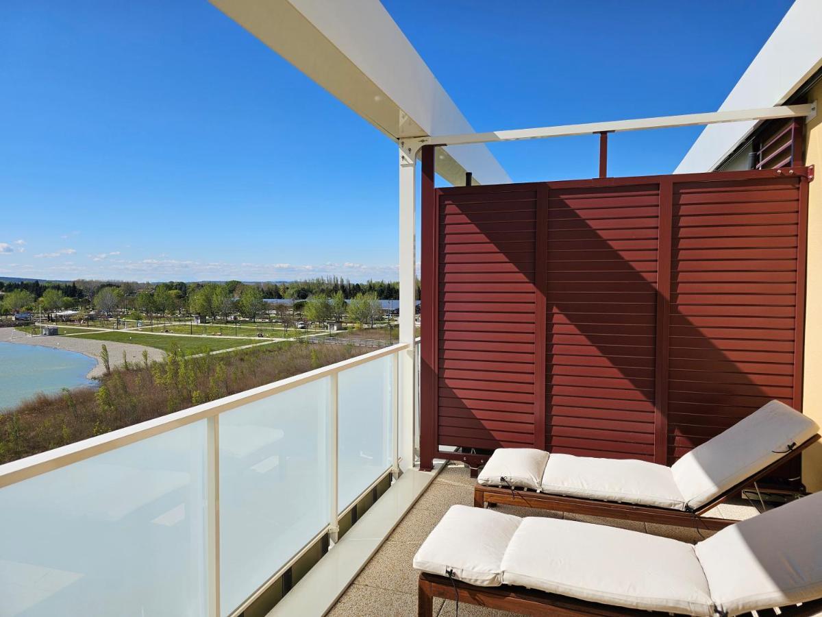 Lakeside Provence - Appartement 4 Etoiles Face Au Lac De Monteux Eksteriør bilde